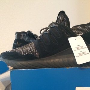 Adidas Tubular Radial